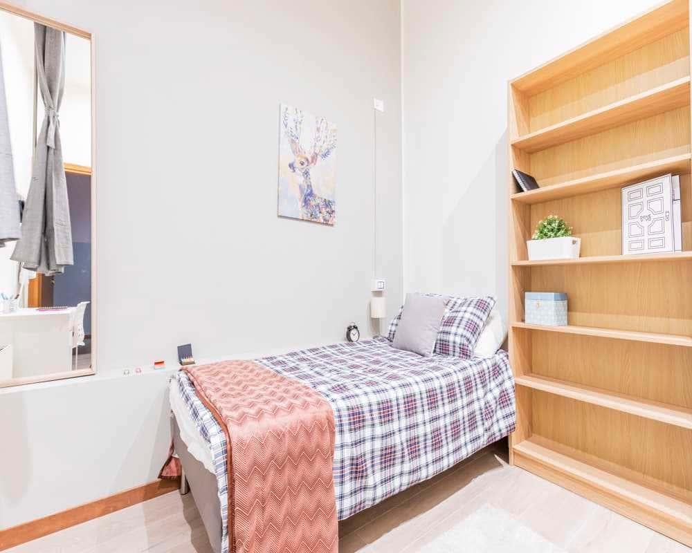 negozio in affitto a Bologna in zona Bolognina