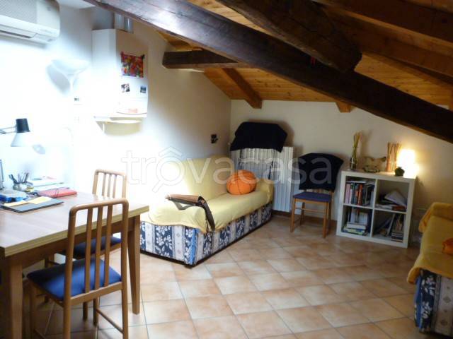 appartamento in affitto a Bologna in zona Santo Stefano