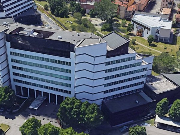 negozio in affitto a Bologna in zona Barca