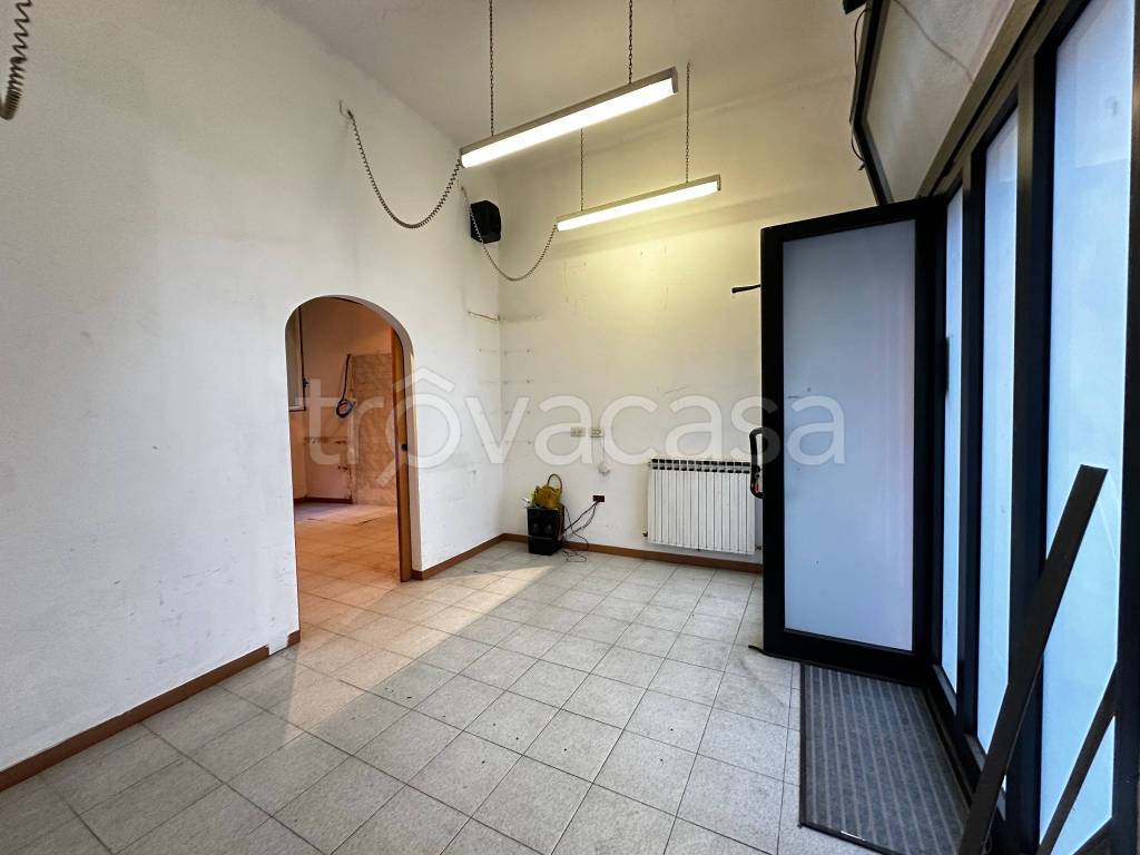 negozio in affitto a Bologna in zona Centro Storico