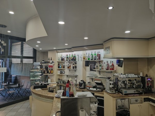 negozio in affitto a Bologna in zona Savena