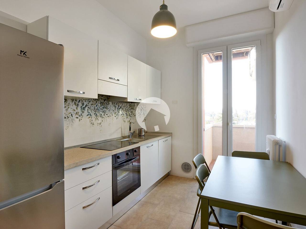 negozio in affitto a Bologna in zona Santa Viola