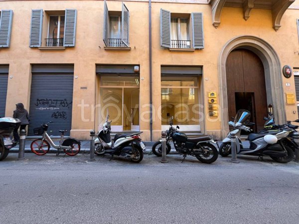 negozio in affitto a Bologna in zona Centro Storico