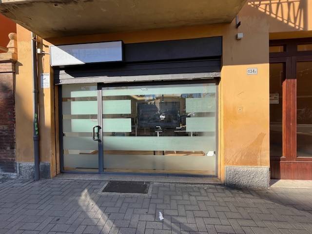negozio in affitto a Bologna in zona San Vitale