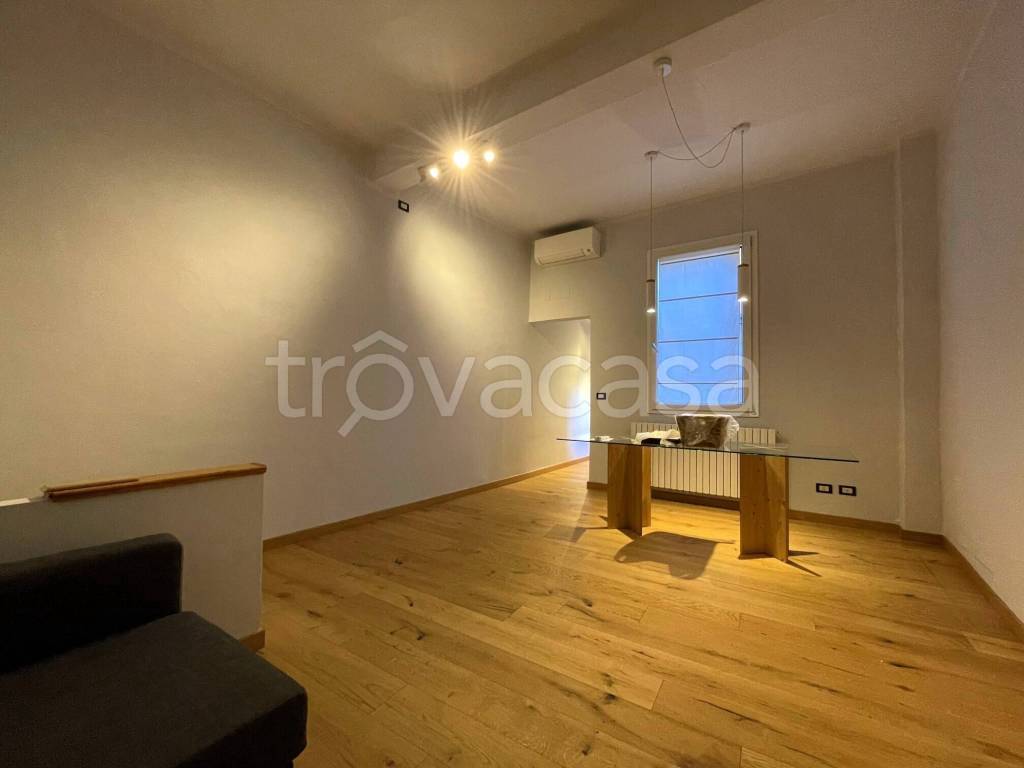 appartamento in affitto a Bologna in zona Santo Stefano