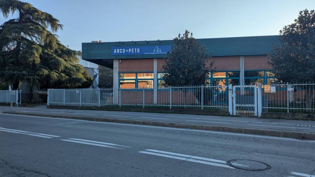 negozio in affitto a Bologna in zona Corticella