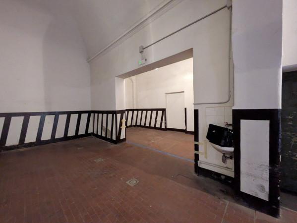 negozio in affitto a Bologna in zona Centro Storico