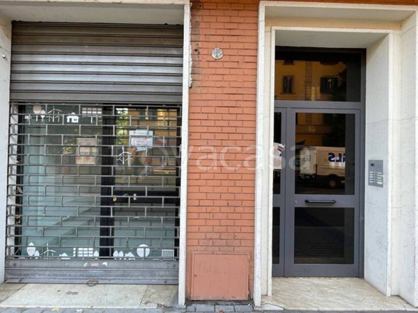 negozio in affitto a Bologna in zona Andrea Costa