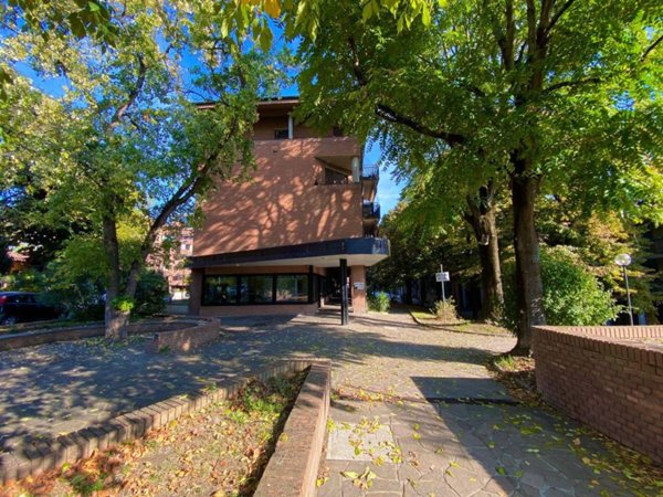 negozio in affitto a Bologna in zona Corticella