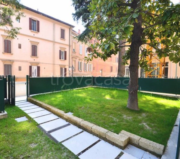 appartamento in affitto a Bologna in zona Santo Stefano