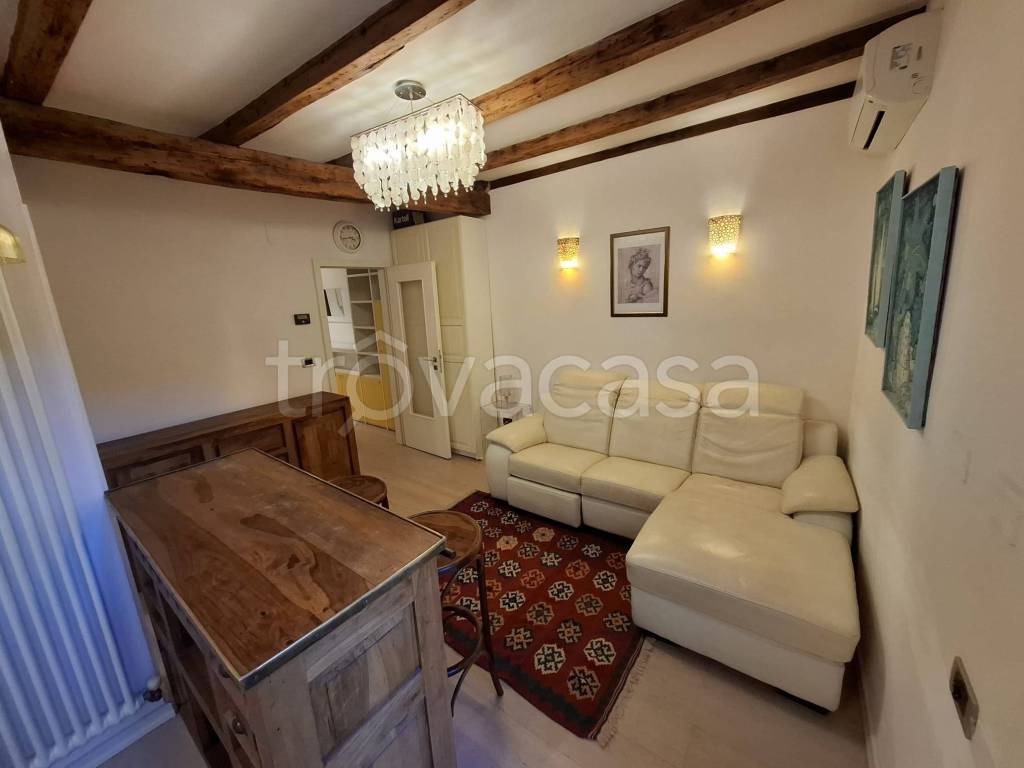 appartamento in affitto a Bologna in zona Saragozza