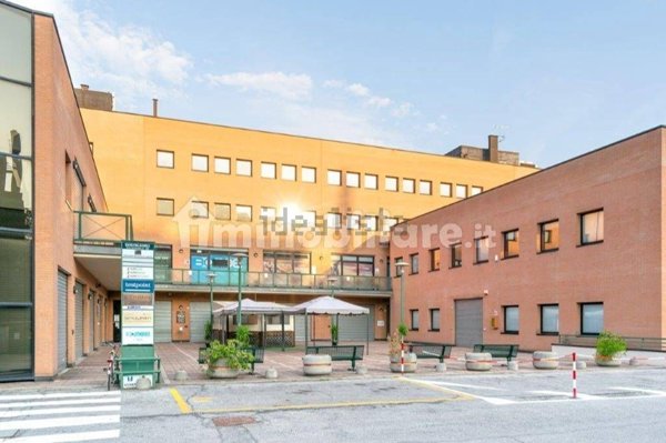 ufficio in affitto a Bologna