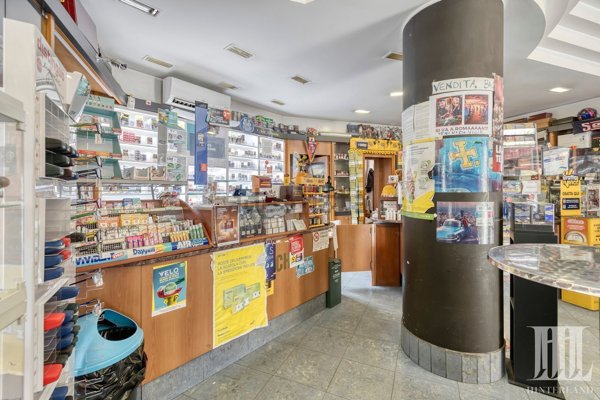 negozio in affitto a Bologna in zona Corticella