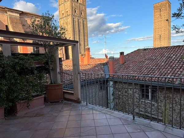 appartamento in affitto a Bologna in zona Centro Storico