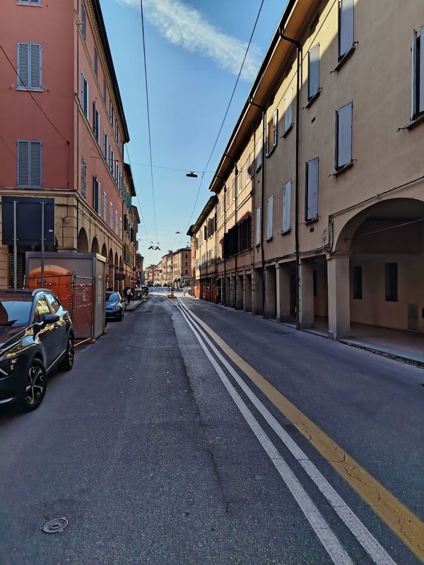 negozio in affitto a Bologna in zona Centro Storico