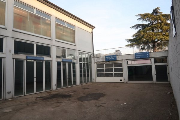 capannone in affitto a Bologna in zona Corticella