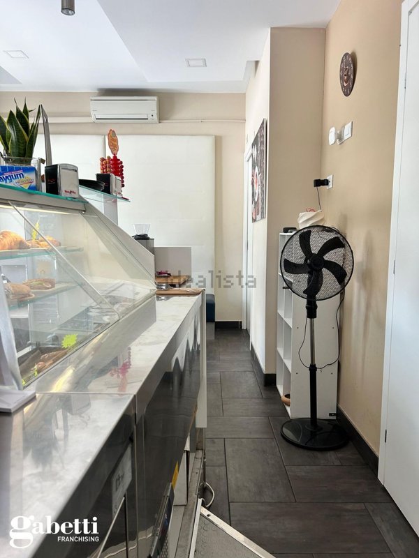 negozio in affitto a Bologna in zona Savena