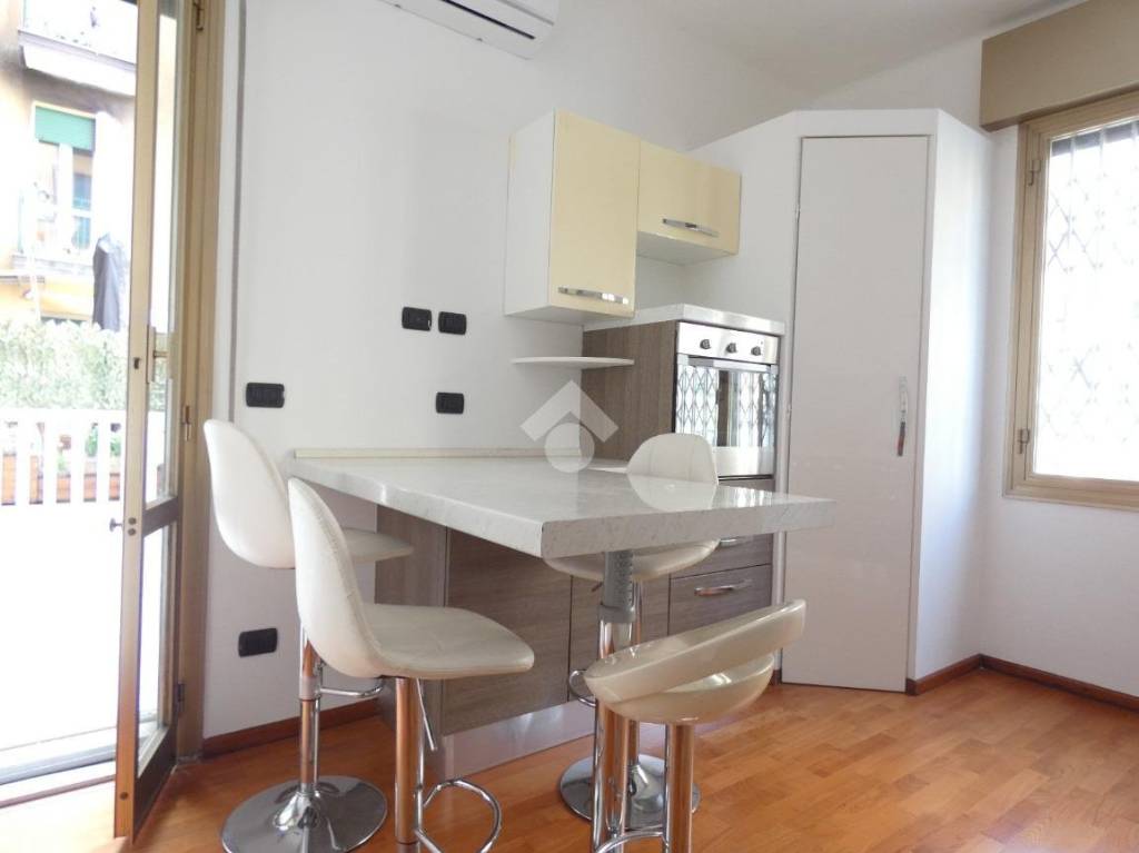 appartamento in affitto a Bologna in zona Saffi