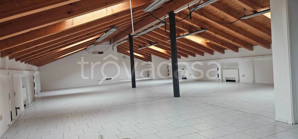 ufficio in affitto a Bologna