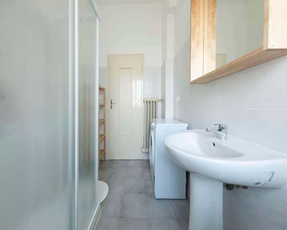 negozio in affitto a Bologna in zona Borgo Panigale