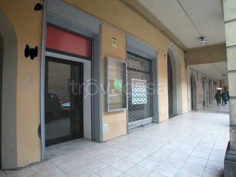negozio in affitto a Bologna in zona Centro Storico