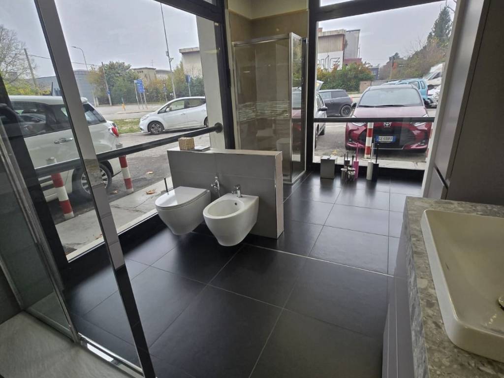 negozio in affitto a Bologna in zona Bolognina