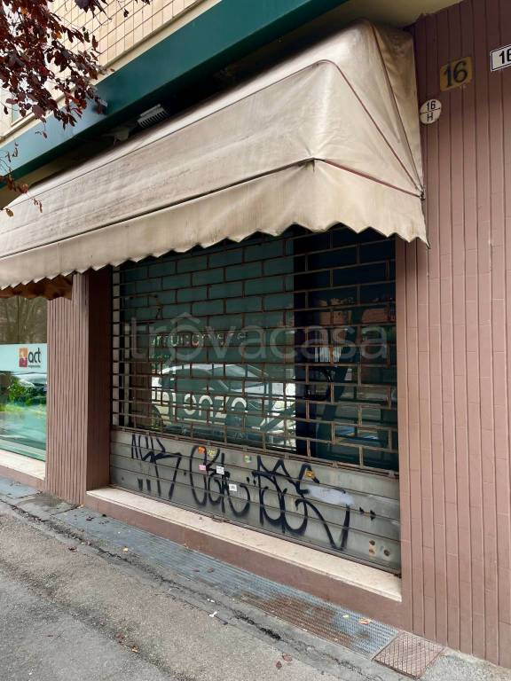 negozio in affitto a Bologna in zona Bolognina