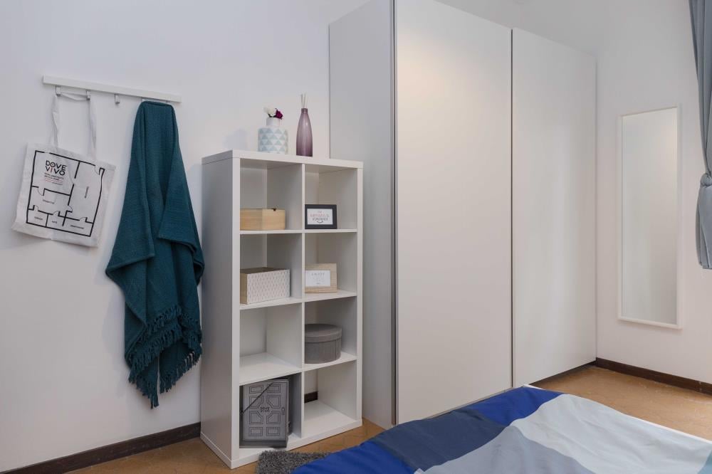 negozio in affitto a Bologna in zona Saragozza