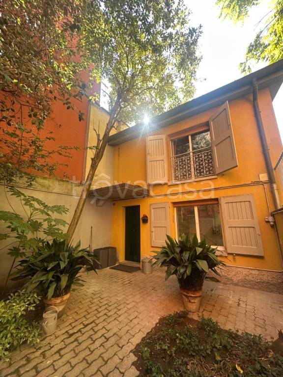 casa indipendente in affitto a Bologna in zona Centro Storico