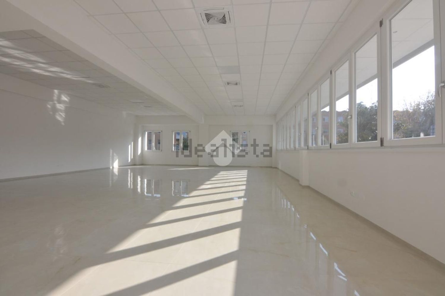 capannone in affitto a Bologna