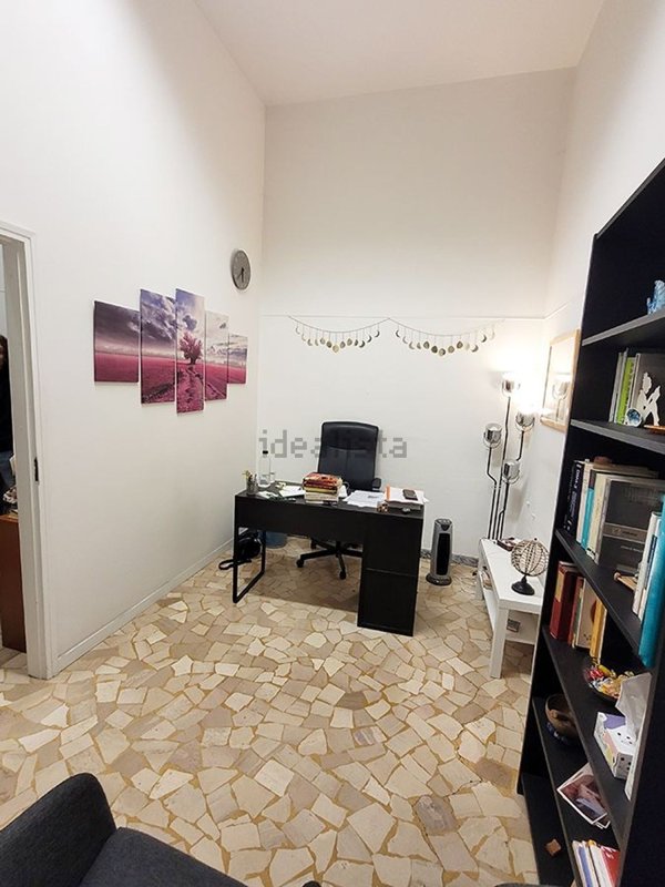 negozio in affitto a Bologna in zona Corticella