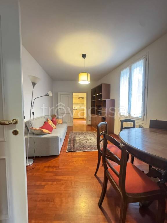 appartamento in affitto a Bologna in zona Santo Stefano