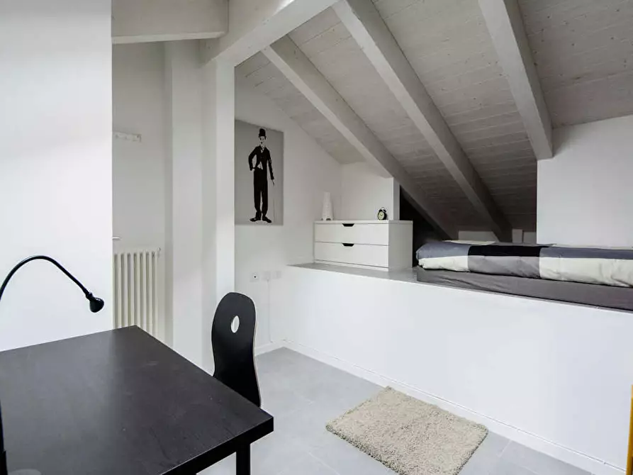 negozio in affitto a Bologna in zona San Vitale