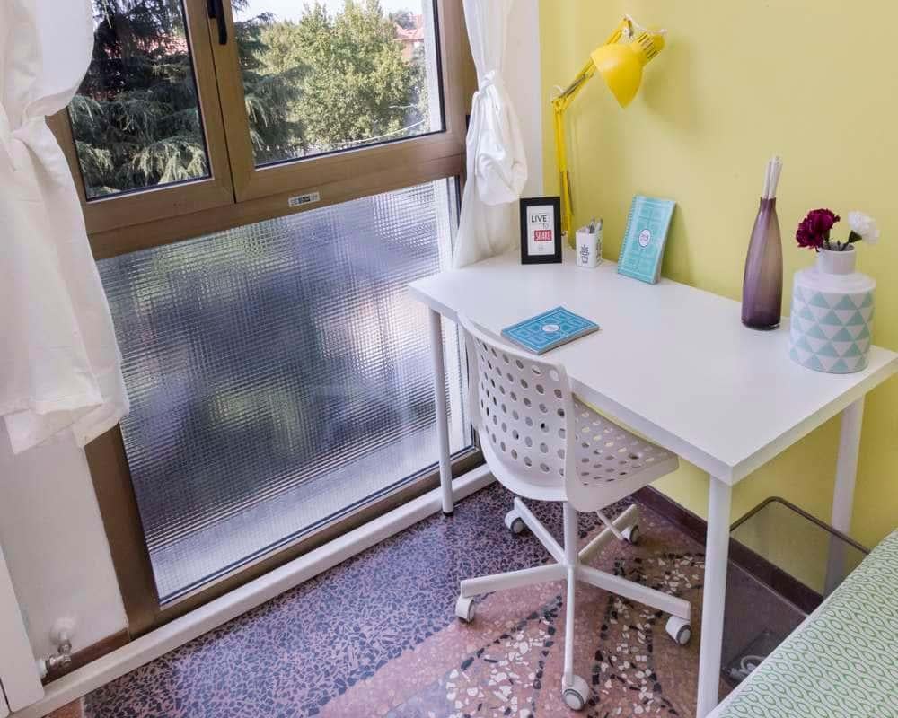 negozio in affitto a Bologna in zona Saragozza