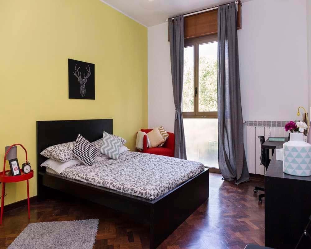 negozio in affitto a Bologna in zona Saragozza