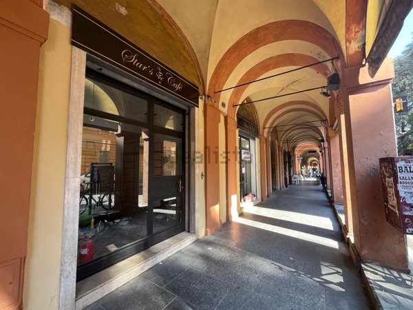 negozio in affitto a Bologna in zona Saragozza