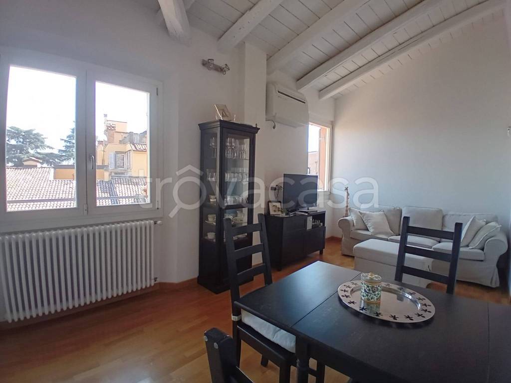 appartamento in affitto a Bologna in zona Santo Stefano