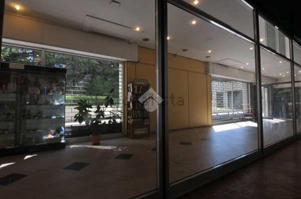 negozio in affitto a Bologna in zona Savena