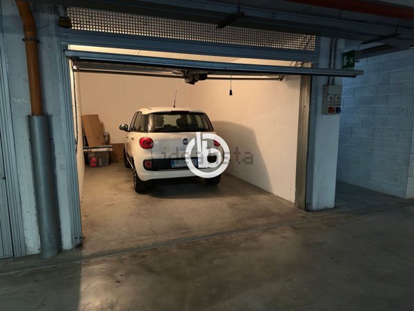 negozio in affitto a Bologna in zona San Vitale