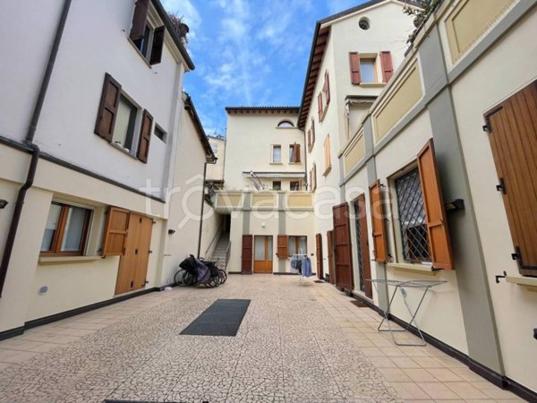 appartamento in affitto a Bologna in zona San Vitale