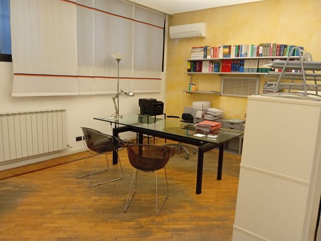 ufficio in affitto a Bologna in zona Quartiere Porto