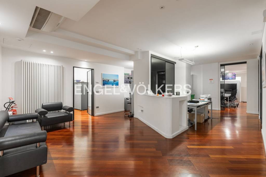 ufficio in affitto a Bologna in zona Santo Stefano