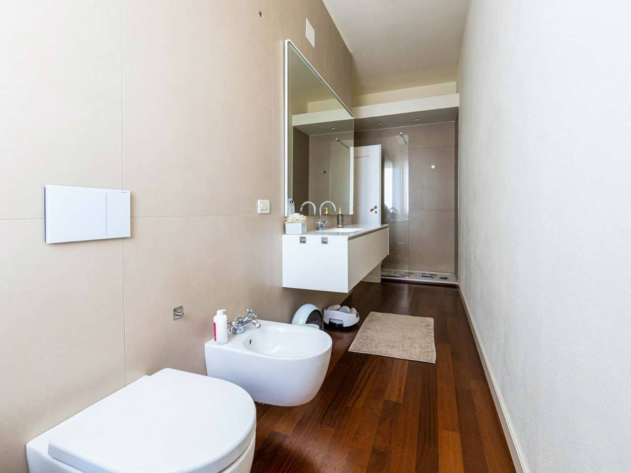 negozio in affitto a Bologna in zona Centro Storico