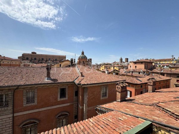 appartamento in affitto a Bologna in zona Santo Stefano
