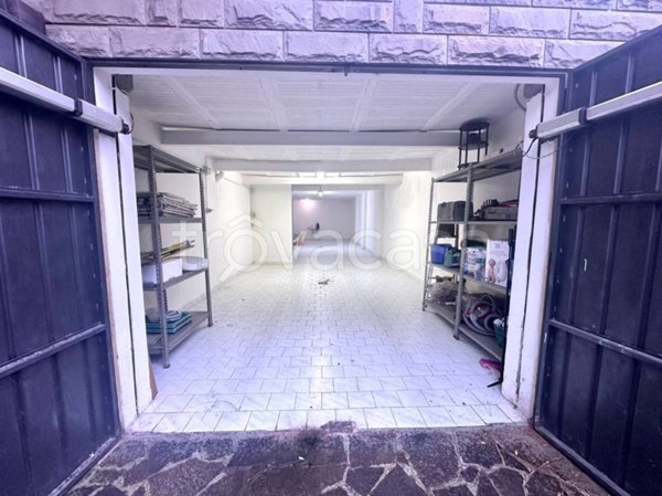 locale commerciale in affitto a Bologna in zona Saffi