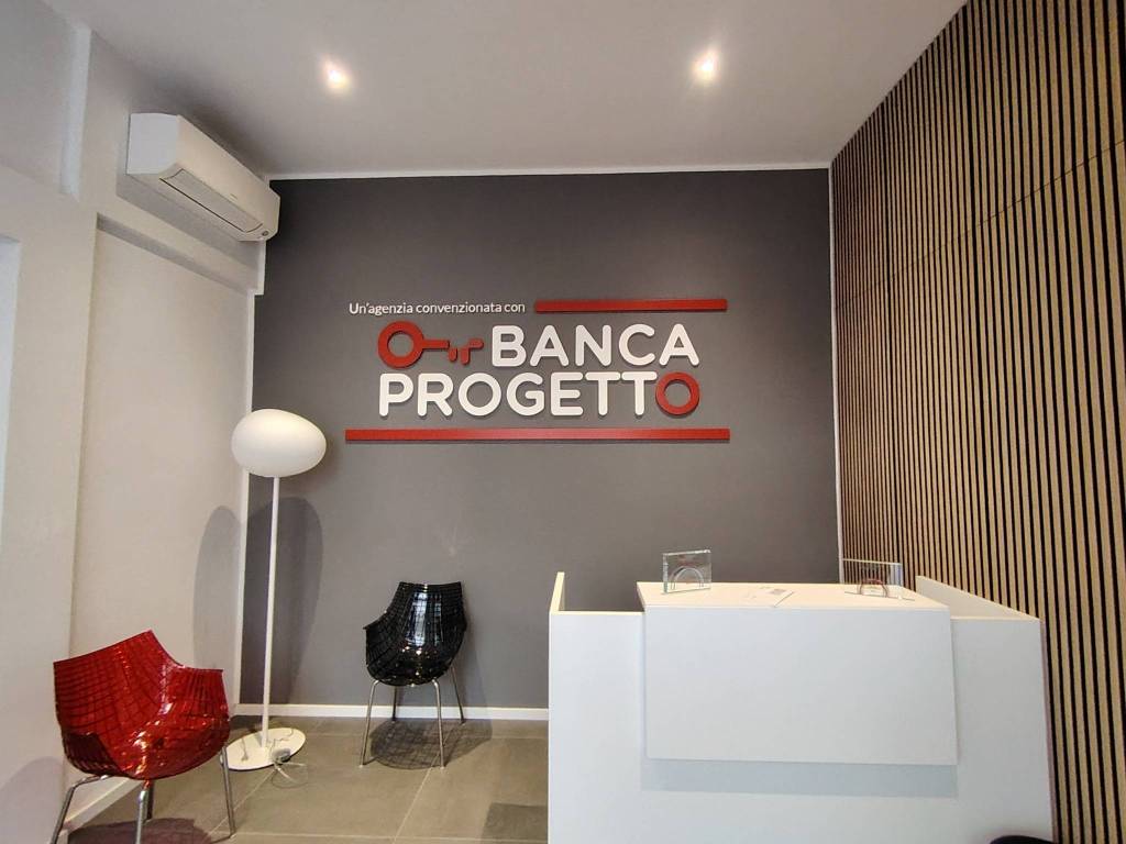 negozio in affitto a Bologna