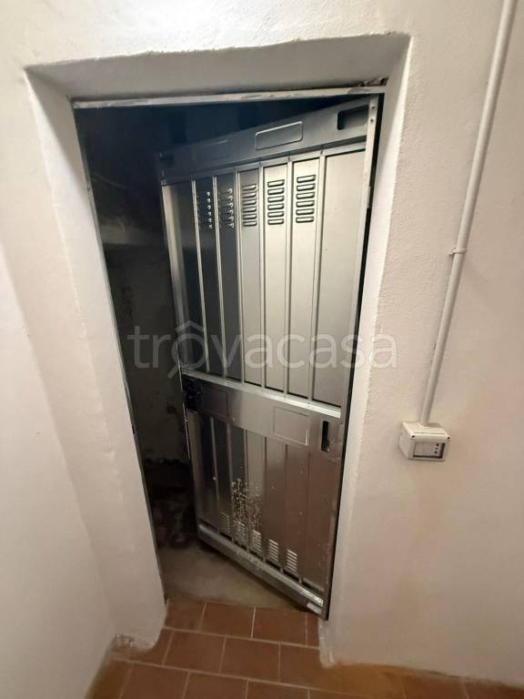 locale commerciale in affitto a Bologna in zona Centro Storico