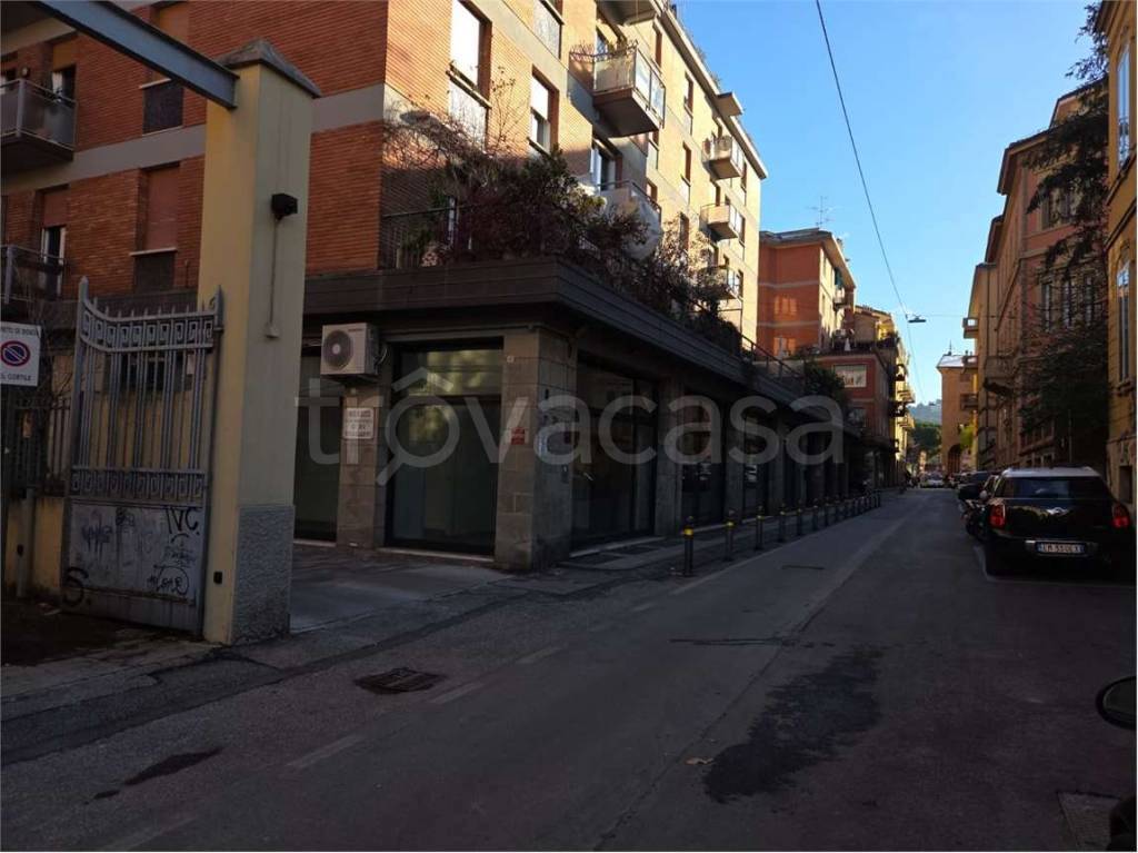negozio in affitto a Bologna
