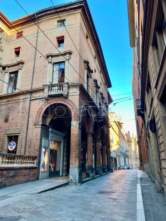 appartamento in affitto a Bologna in zona Santo Stefano