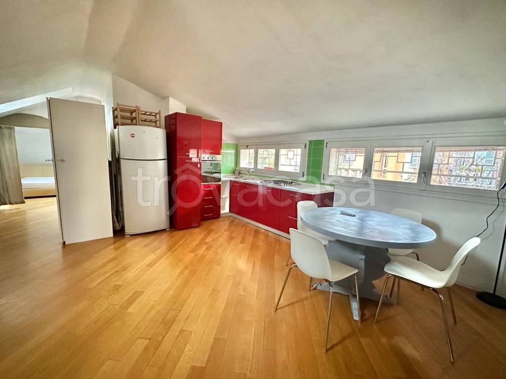 appartamento in affitto a Bologna in zona Santo Stefano